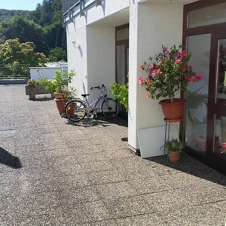 厄尔森塔尔酒店 酒店